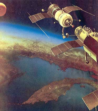 СТЫКОВКА на орбите космического корабля «Союз» с орбитальной станцией «Салют»