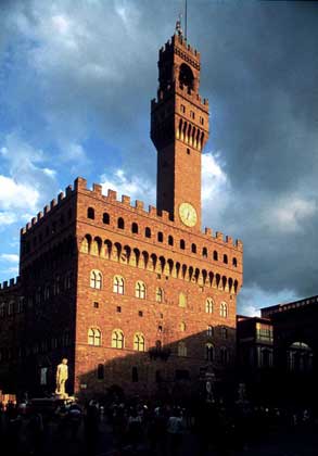  IGDA/G. Berengo Gardin     ПАЛАЦЦО ДЕЛЛА СИНЬОРИЯ, или Палаццо Веккьо (Флоренция, строительство начато в 1299, достраивалось в 15–16 вв.).