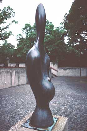  Mary Ann Sullivan, www.bluffton.edu~sullivan     АРП ЖАН. ИДОЛ (бронза, 1950). Музей современного искусства. Вена
