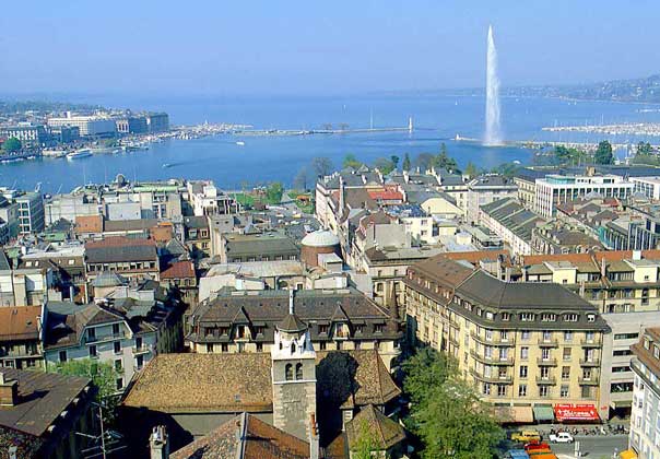 ЖЕНЕВА, главный город одноименного кантона, расположена на берегу Женевского озера. IGDA/A. Vergani