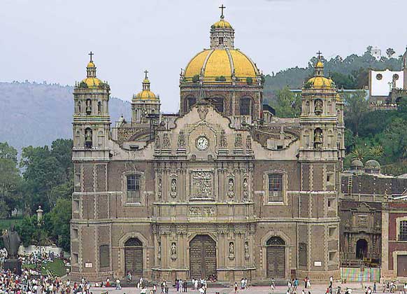  IGDA/M. Nascimento     БАЗИЛИКА Нуэстра Сеньора де Гуадалупе (1695–1709, архитектор П. Де Арриета) в городе Мехико.