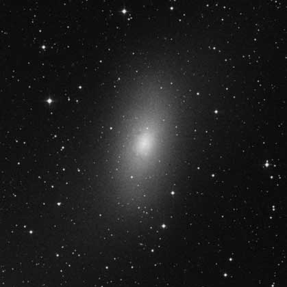  NASA     ЭЛЛИПТИЧЕСКАЯ ГАЛАКТИКА NGC205