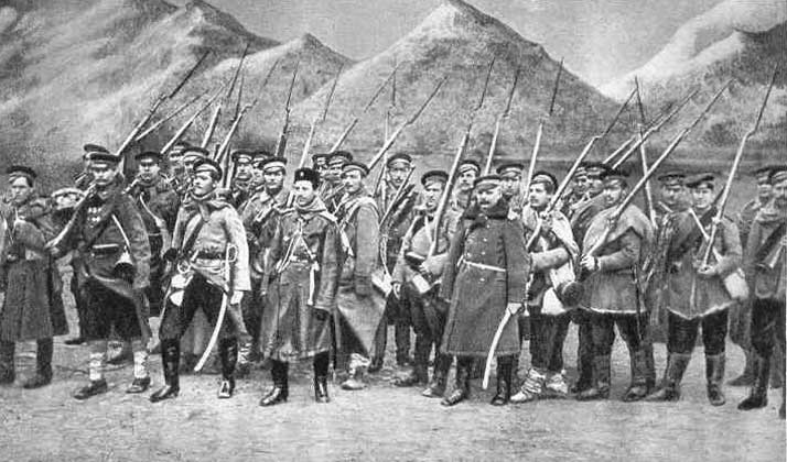 ГРУППА СОЛДАТ Ростово-Суздальского полка, участвовавшая в переходе через Балканы к Адрианополю. Фото 1877–1878