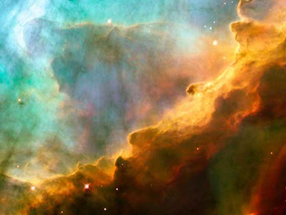  NASA     ЦЕНТРАЛЬНАЯ ЧАСТЬ ТУМАННОСТИ М17. Недавно возникшее скопление молодых звезд «подсвечивает» и разрушает молекулярное облако, в котором оно образовалось. (NASA, телескоп «Хаббл»).