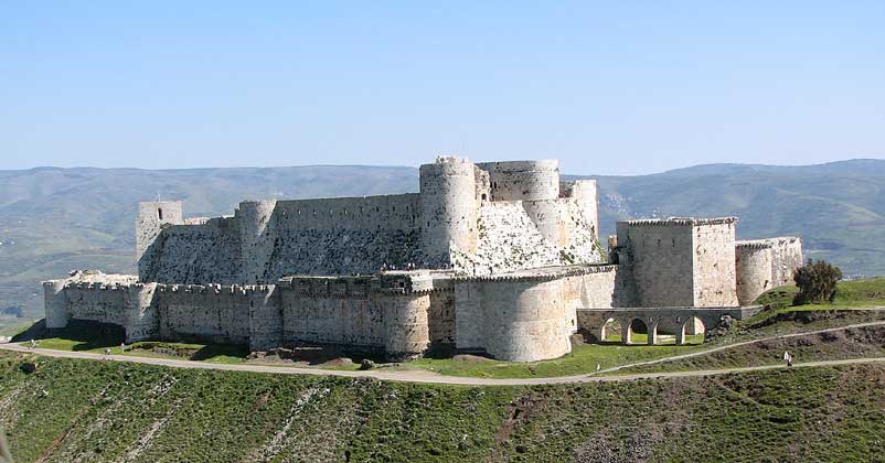 CASTLE OF THE CRUSADERS Krak des Chevaliers (Syria). Chronology and History of the Crusades.