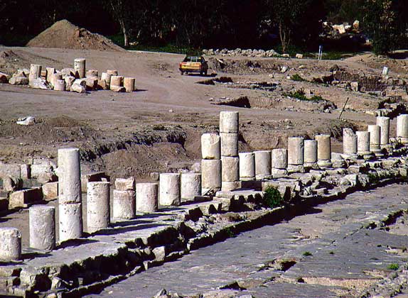  IGDA/S. Vannini     АРХЕОЛОГИЧЕСКИЕ РАСКОПКИ древнего города Бет-Шеан, просуществовавшего ок. 5000 лет.