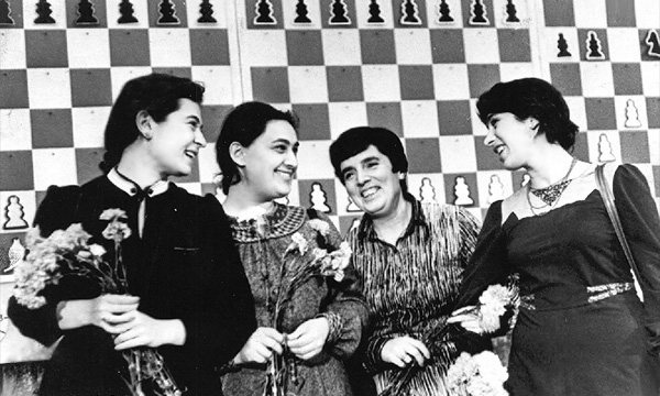 Олимпийская сборная СССР по шахматам (слева направо): Нана Александрия, Майя Чибурданидзе, Нона Гаприндашвили, Нана Иоселиани, 1982. Ministry of Sport and Youth Affairs of Georgia